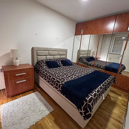 Sad Apartman Ni Exterior foto