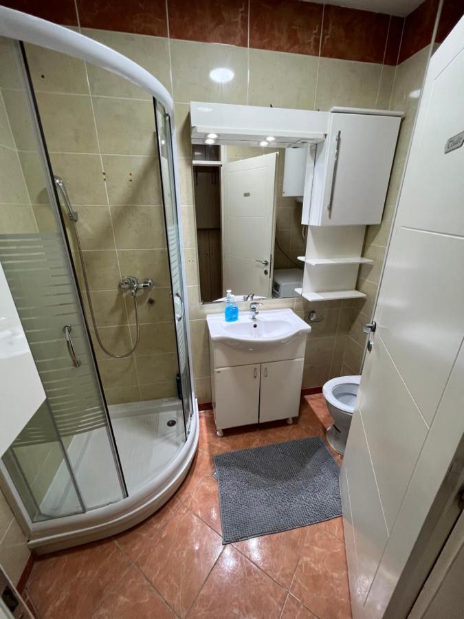 Sad Apartman Ni Exterior foto